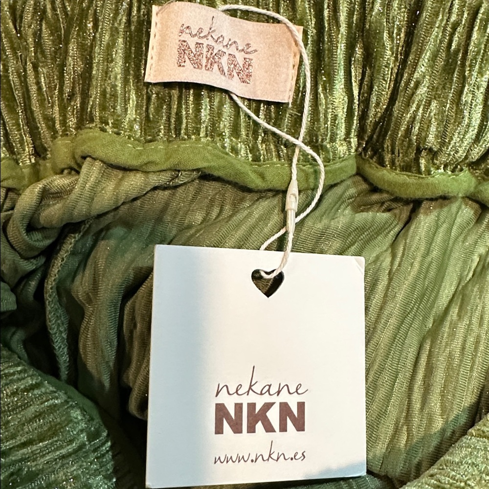 NWT NKN Nekane Lime Metallic Stretch Crinkle Cargo Pants Green Size M - Picture 7 of 7